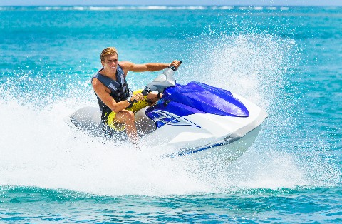 Jet-Ski Vermietung Helmstedt spassboote.de